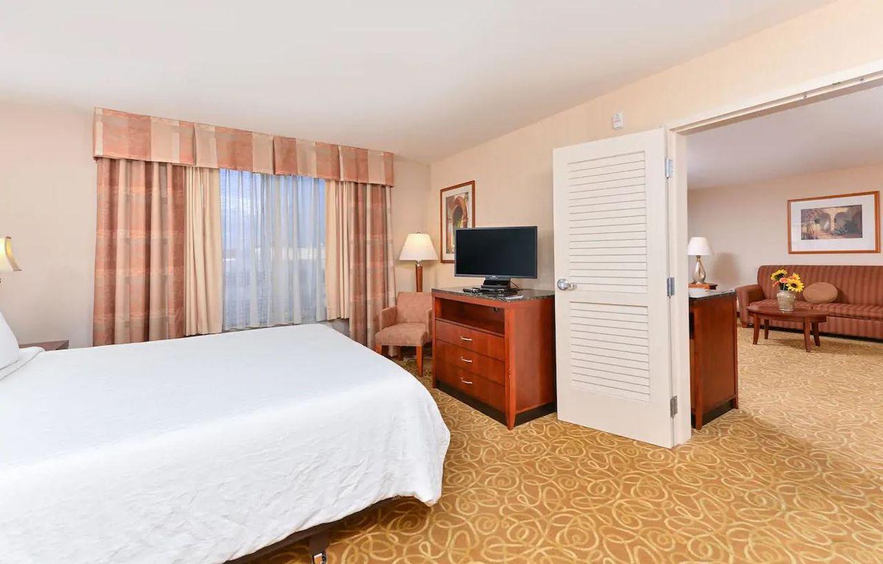 Hilton Garden Inn Reno Exteriör bild