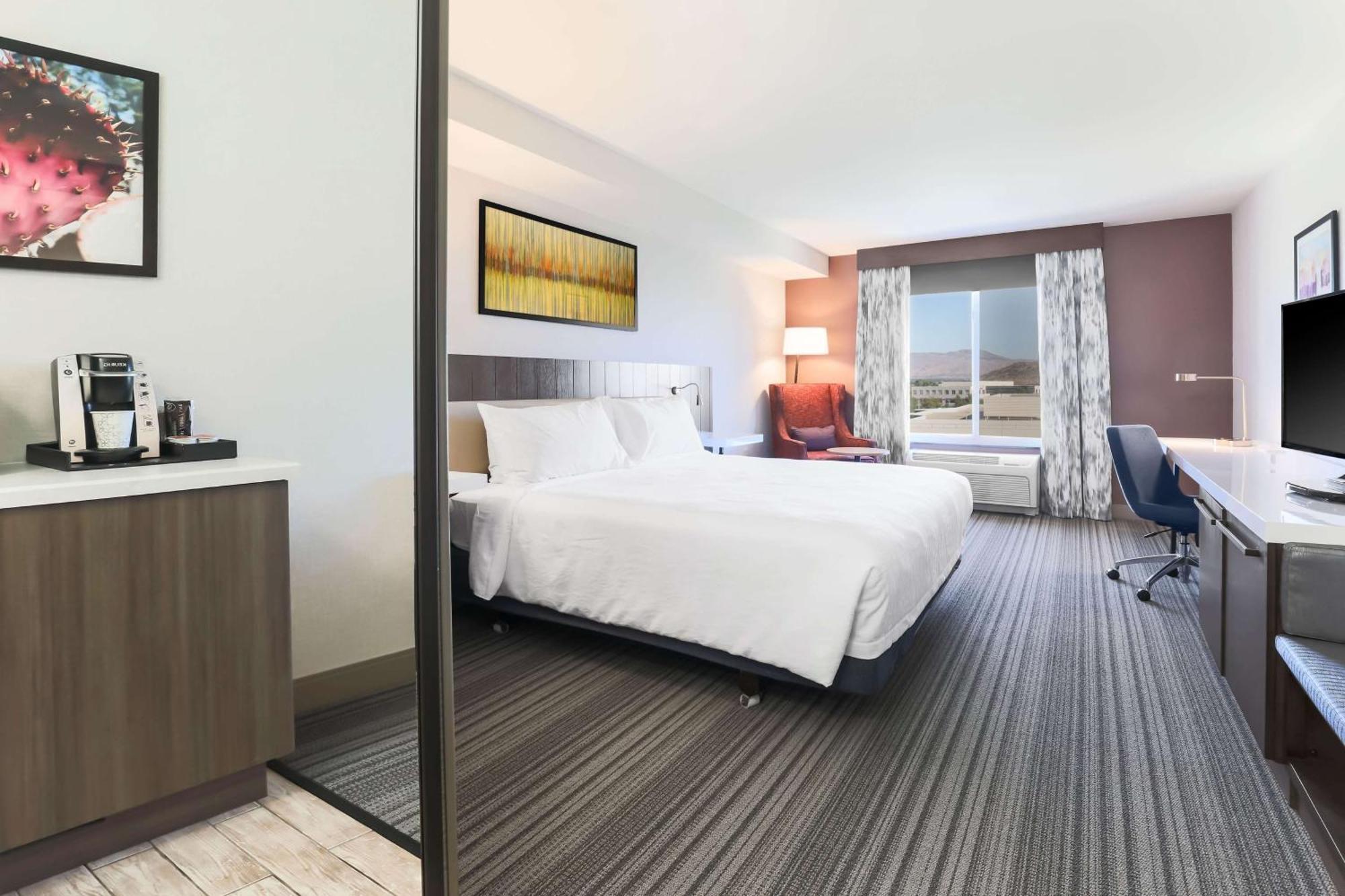 Hilton Garden Inn Reno Exteriör bild